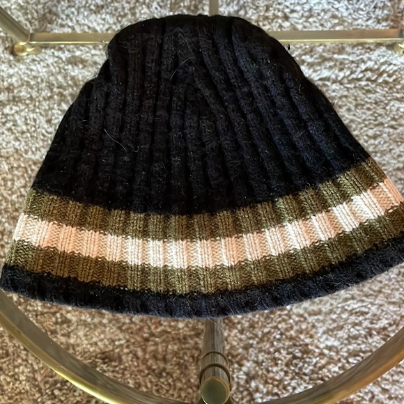 Lot of 3 Sock Hats - Dorfman Pacific Co., Lake Forrest Knits & Generic - Picture 2 of 4